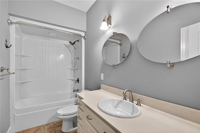 135 Oakland Court, Tallapoosa, GA 30176