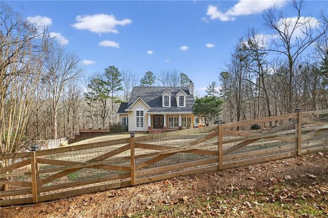 135 Oakland Court, Tallapoosa, GA 30176