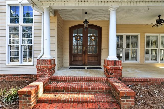 135 Oakland Court, Tallapoosa, GA 30176