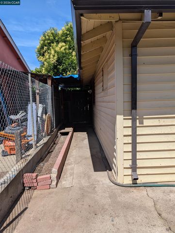 2113 Abbott Ave, Pittsburg, CA 94565