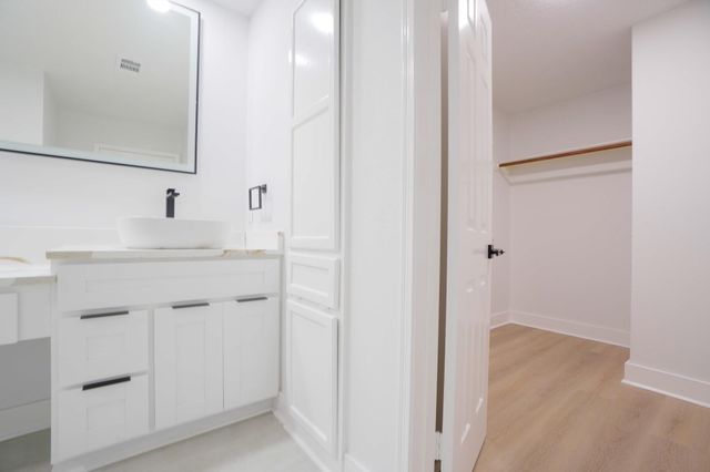 3510 Bellaire Boulevard, Houston, TX 77025