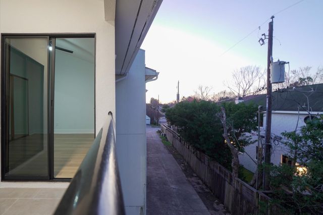 3510 Bellaire Boulevard, Houston, TX 77025