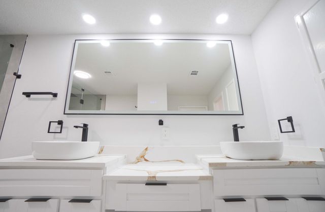 3510 Bellaire Boulevard, Houston, TX 77025