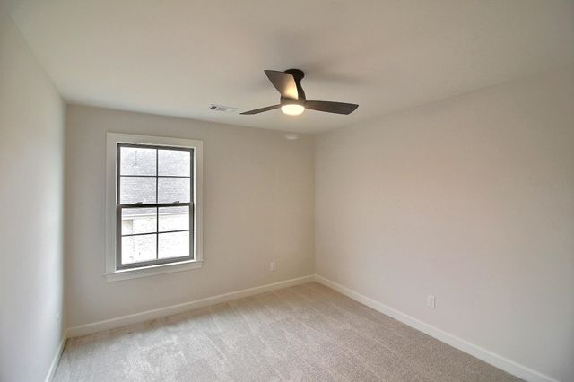 540 VALLEY FORGE LN, Rossville, TN 38066