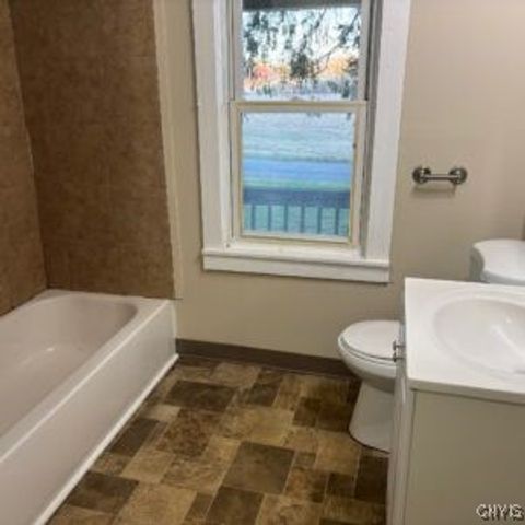 59 Montgomery Street, Parish, NY 13131