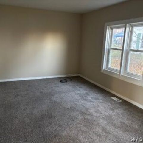 59 Montgomery Street, Parish, NY 13131