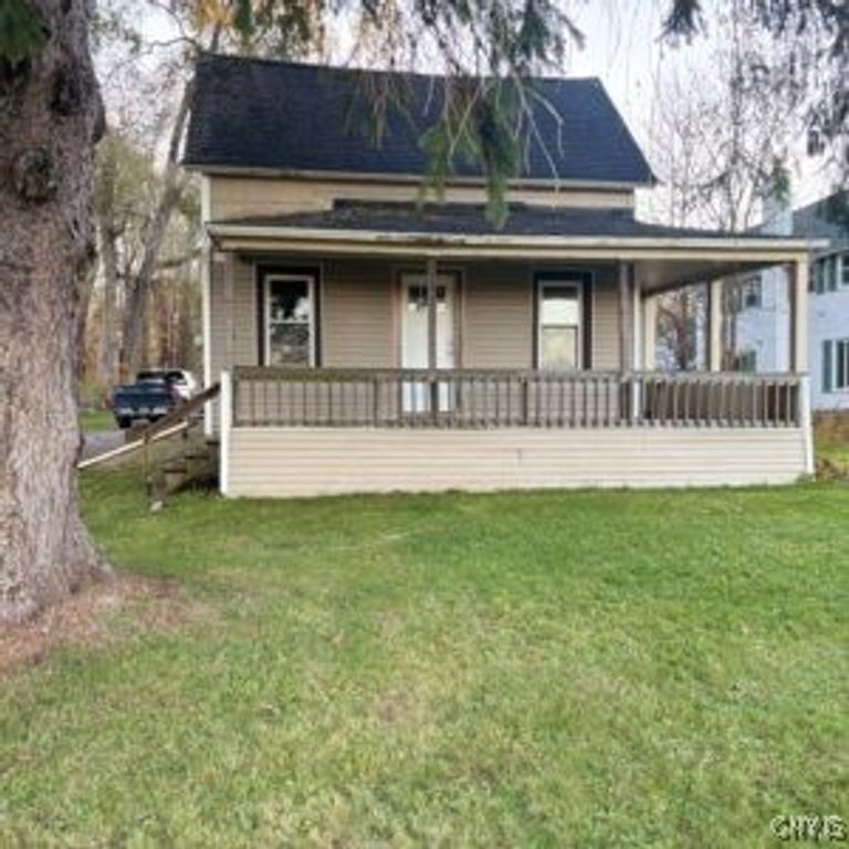 59 Montgomery Street, Parish, NY 13131