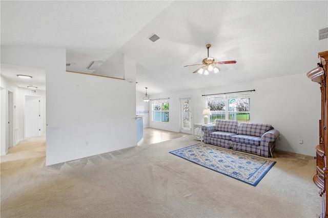 425 Oak Street, Sebastian, FL 32958