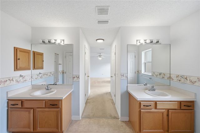 425 Oak Street, Sebastian, FL 32958