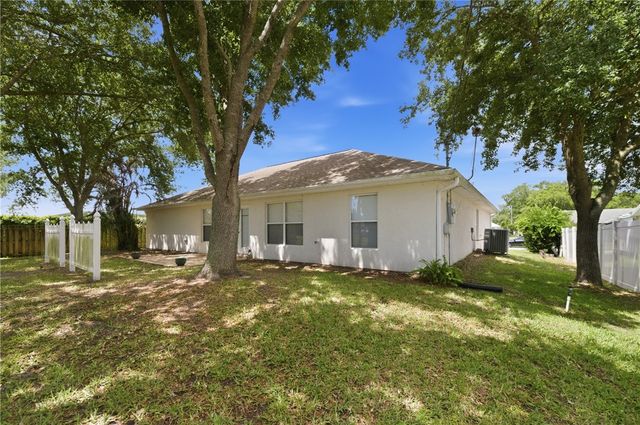 425 Oak Street, Sebastian, FL 32958