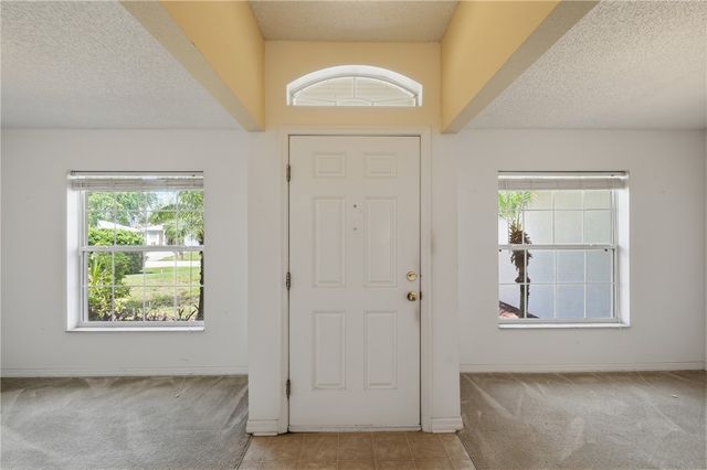 425 Oak Street, Sebastian, FL 32958