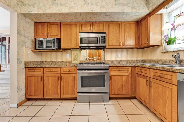 5611 NE 16th Ave, Fort Lauderdale, FL 33334