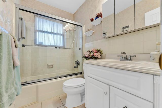5611 NE 16th Ave, Fort Lauderdale, FL 33334