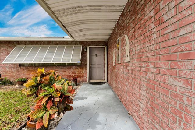 5611 NE 16th Ave, Fort Lauderdale, FL 33334