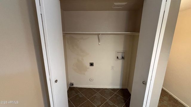 5757 W EUGIE Avenue 1077, Glendale, AZ 85304