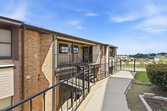 275 Henry M Chandler Drive 3, Rockwall, TX 75032