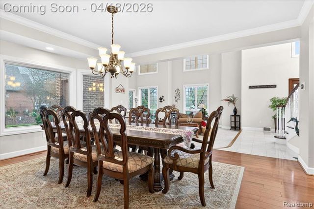 8657 Marquette Drive, Grosse Ile, MI 48138