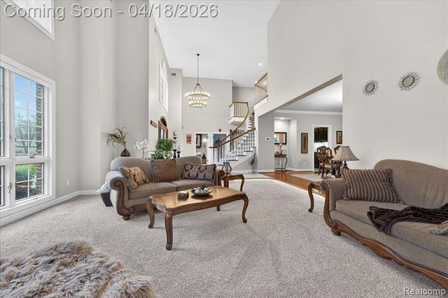 8657 Marquette Drive, Grosse Ile, MI 48138