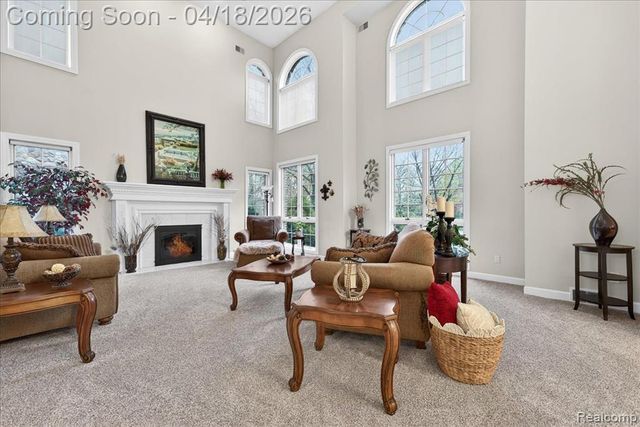 8657 Marquette Drive, Grosse Ile, MI 48138