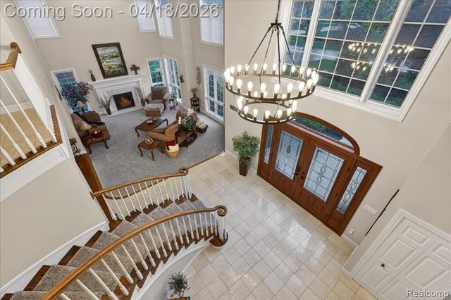 8657 Marquette Drive, Grosse Ile, MI 48138