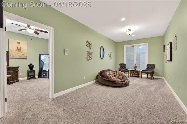 8657 Marquette Drive, Grosse Ile, MI 48138