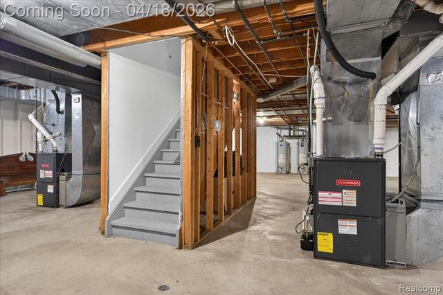 8657 Marquette Drive, Grosse Ile, MI 48138