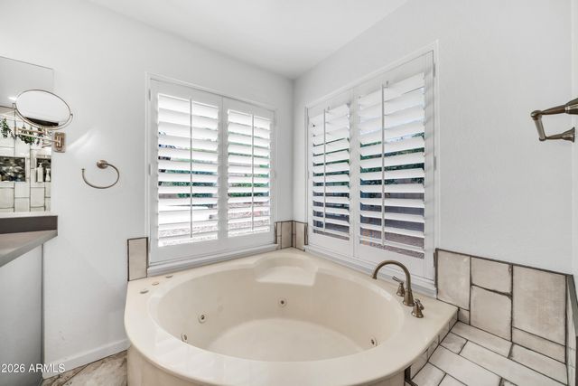 9432 E VOLTAIRE Drive, Scottsdale, AZ 85260