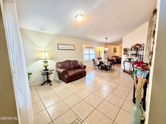 839 SUN CITY PARK CT Court, El Paso, TX 79932