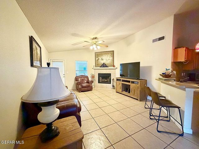 839 SUN CITY PARK CT Court, El Paso, TX 79932