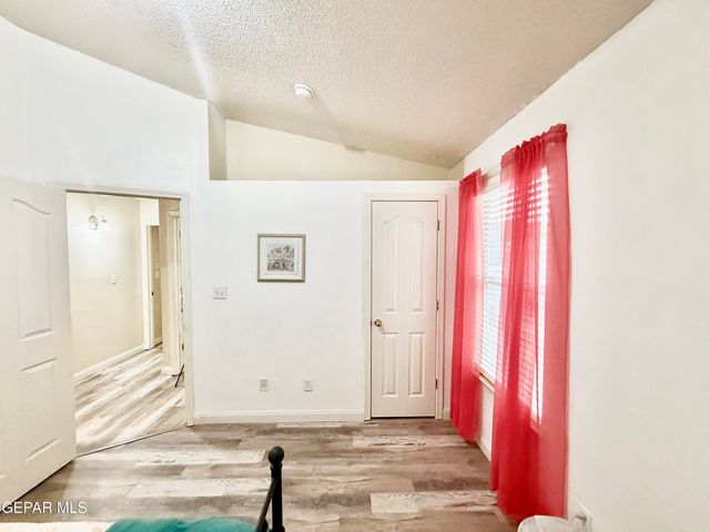 839 SUN CITY PARK CT Court, El Paso, TX 79932