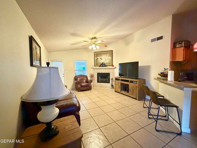 839 SUN CITY PARK CT Court, El Paso, TX 79932