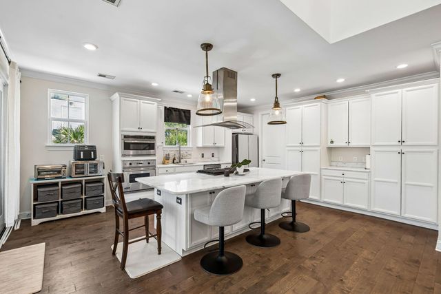 1541 Periwinkle Drive, Mount Pleasant, SC 29466