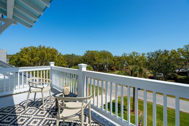 1541 Periwinkle Drive, Mount Pleasant, SC 29466