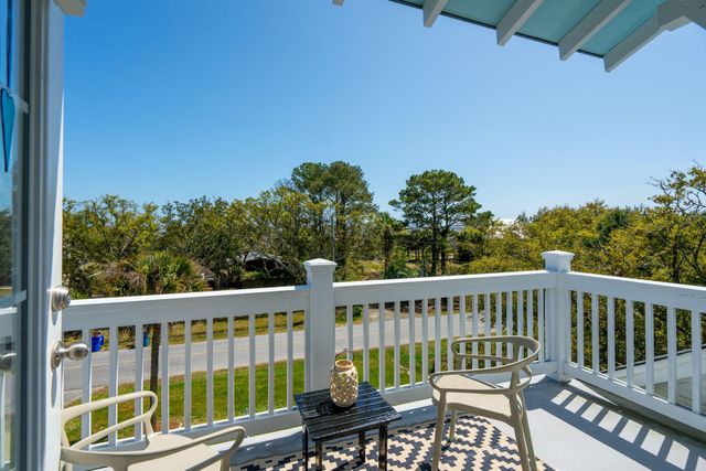 1541 Periwinkle Drive, Mount Pleasant, SC 29466