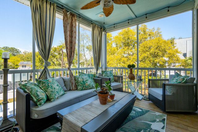 1541 Periwinkle Drive, Mount Pleasant, SC 29466