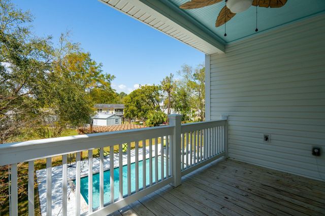 1541 Periwinkle Drive, Mount Pleasant, SC 29466