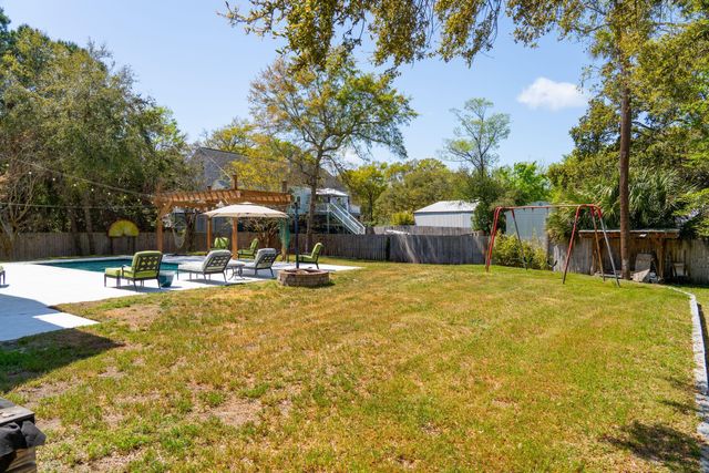 1541 Periwinkle Drive, Mount Pleasant, SC 29466