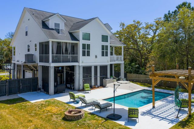 1541 Periwinkle Drive, Mount Pleasant, SC 29466