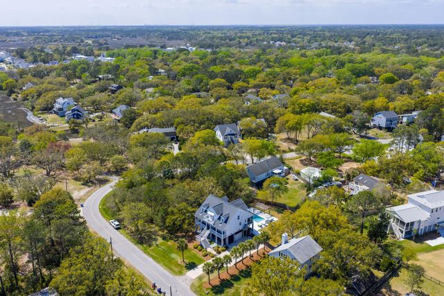 1541 Periwinkle Drive, Mount Pleasant, SC 29466