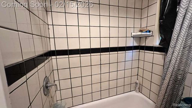 2393 Botsford Street, Hamtramck, MI 48212