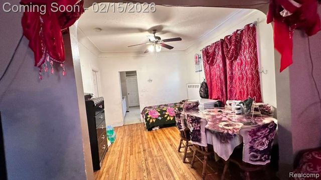 2393 Botsford Street, Hamtramck, MI 48212