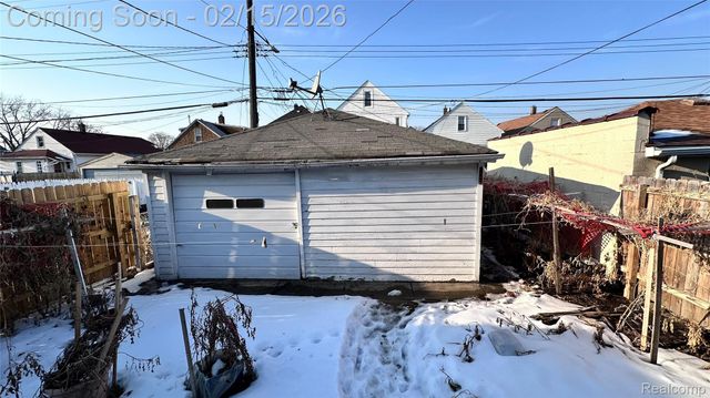 2393 Botsford Street, Hamtramck, MI 48212