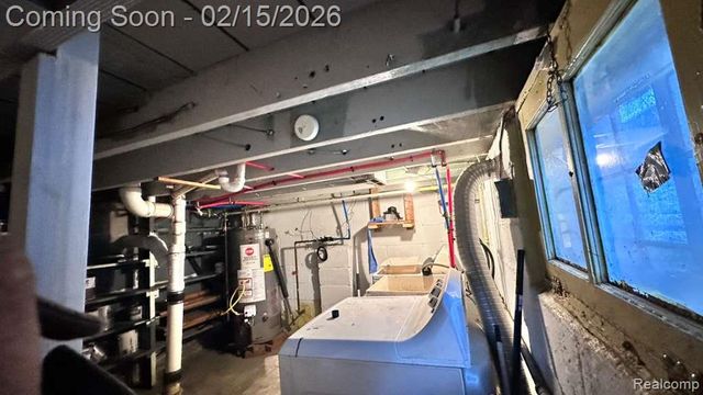 2393 Botsford Street, Hamtramck, MI 48212