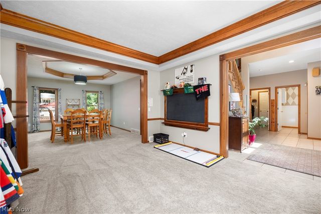 224 Sleepy Hollow Drive, Amherst, OH 44001