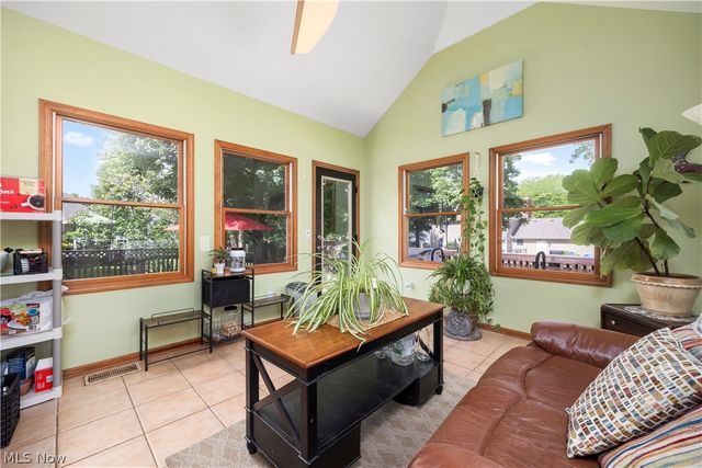 224 Sleepy Hollow Drive, Amherst, OH 44001