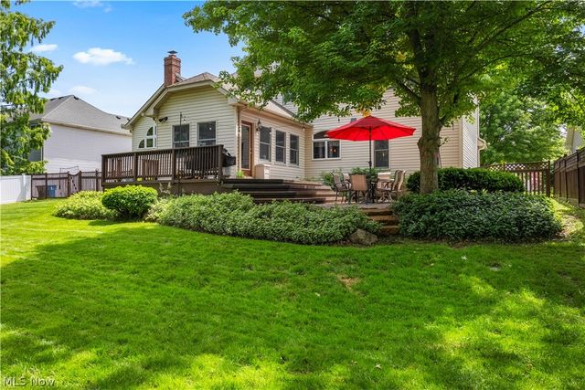 224 Sleepy Hollow Drive, Amherst, OH 44001