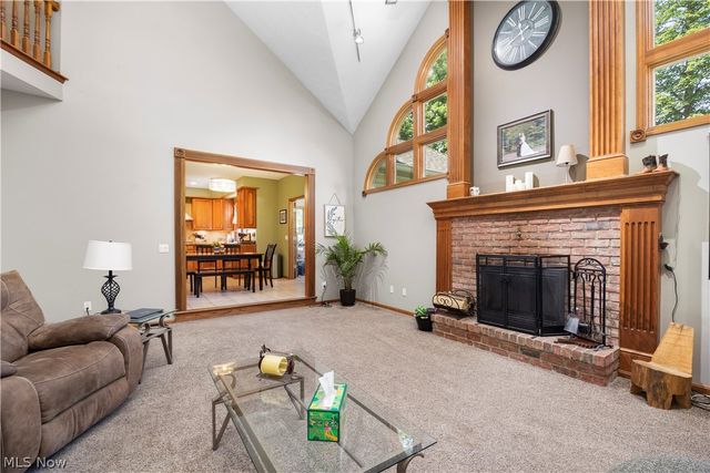 224 Sleepy Hollow Drive, Amherst, OH 44001