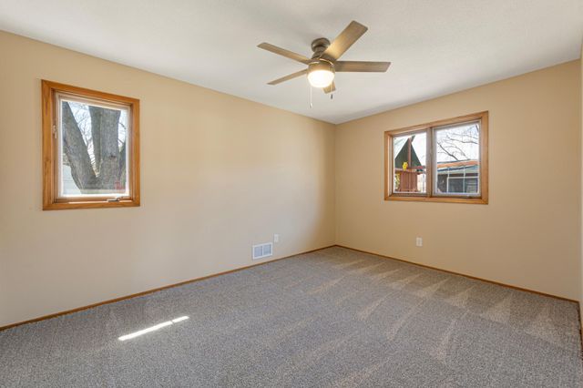 2042 Bluestone Lane, Eagan, MN 55122