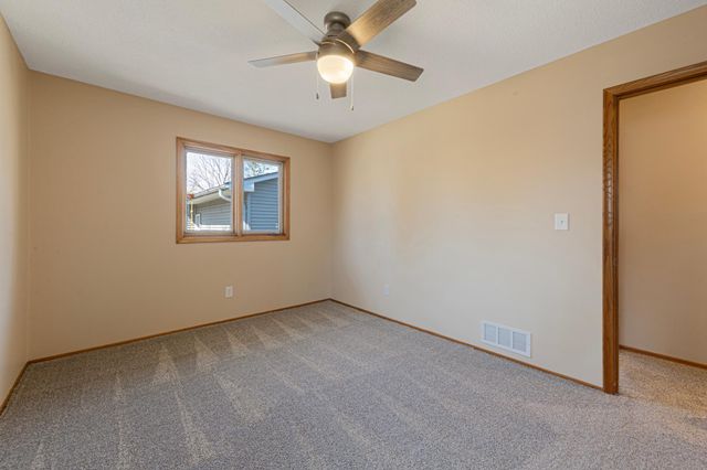 2042 Bluestone Lane, Eagan, MN 55122