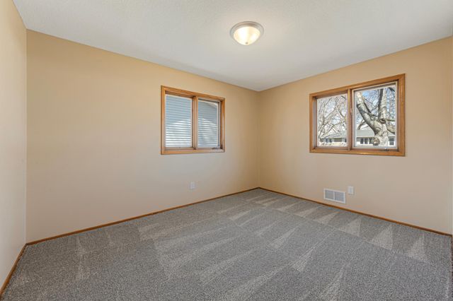 2042 Bluestone Lane, Eagan, MN 55122